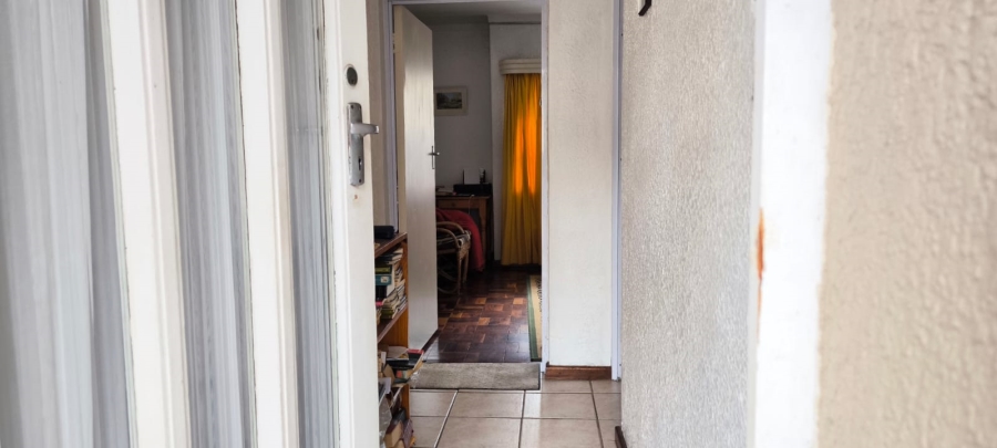 1 Bedroom Property for Sale in Kenilworth Western Cape